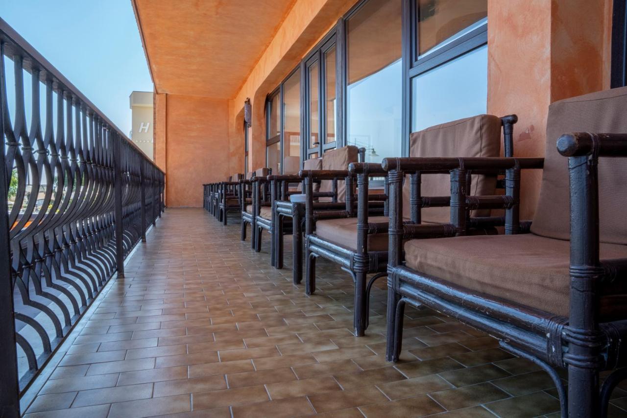 Hotel Giorgetti Orange بيلاريا-إيجيا مارينا المظهر الخارجي الصورة