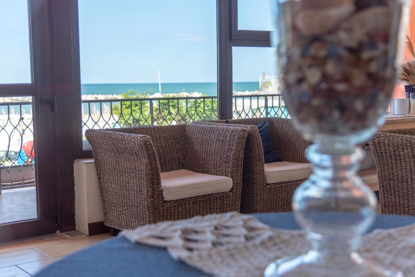 Hotel Giorgetti Orange بيلاريا-إيجيا مارينا المظهر الخارجي الصورة