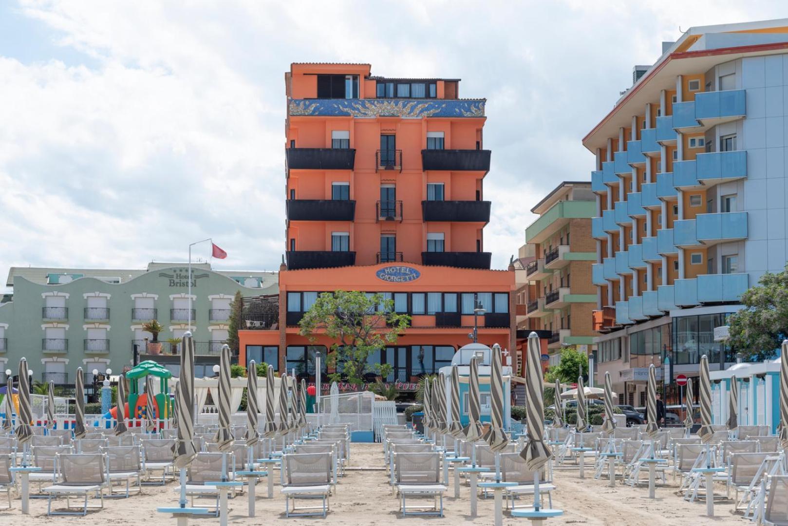 Hotel Giorgetti Orange بيلاريا-إيجيا مارينا المظهر الخارجي الصورة