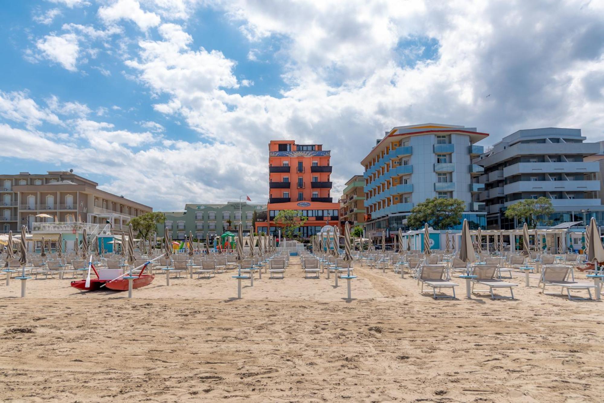 Hotel Giorgetti Orange بيلاريا-إيجيا مارينا المظهر الخارجي الصورة